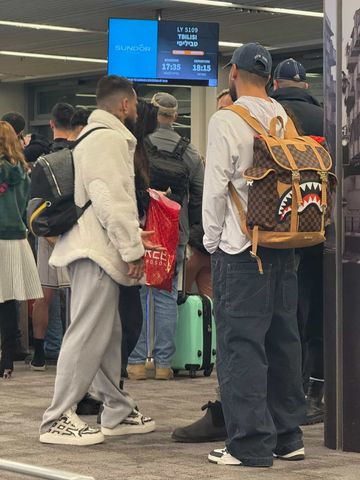  צפו: מה משפחת בוזגלו עושה בנתב״ג?