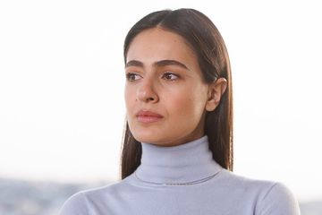 שבועות אחרי הלידה: לוסי איוב מתפרקת