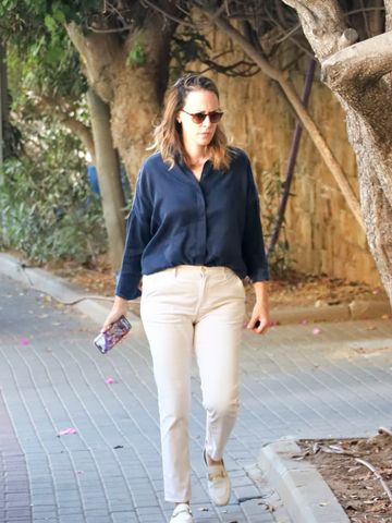 אחרי "התמוטטות מוחלטת": יונית לוי בדרך לביה"ס