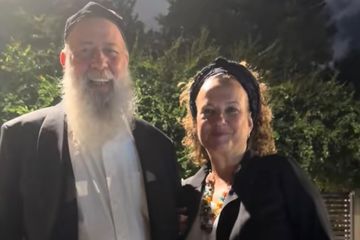 שולי רנד לאישתו צופית גרנט: "מה זה?!"